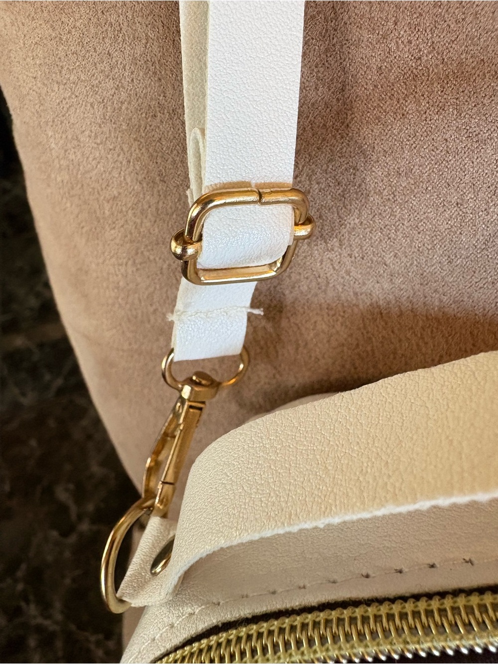 Kids NWOT White & Gold Patterned Mini Backpack Purse - Picture 5 of 7